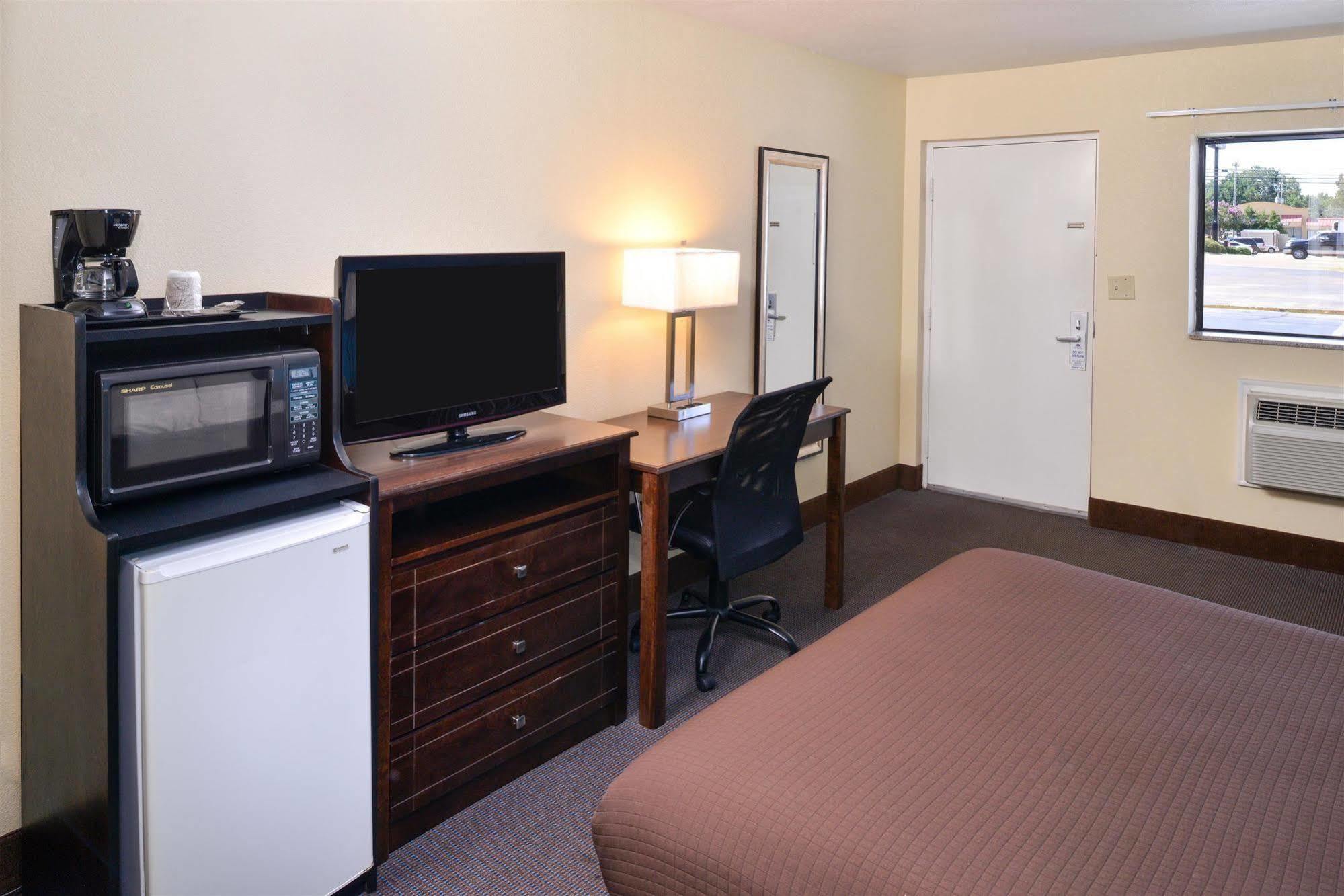Americas Best Value Inn - Batesville Εξωτερικό φωτογραφία